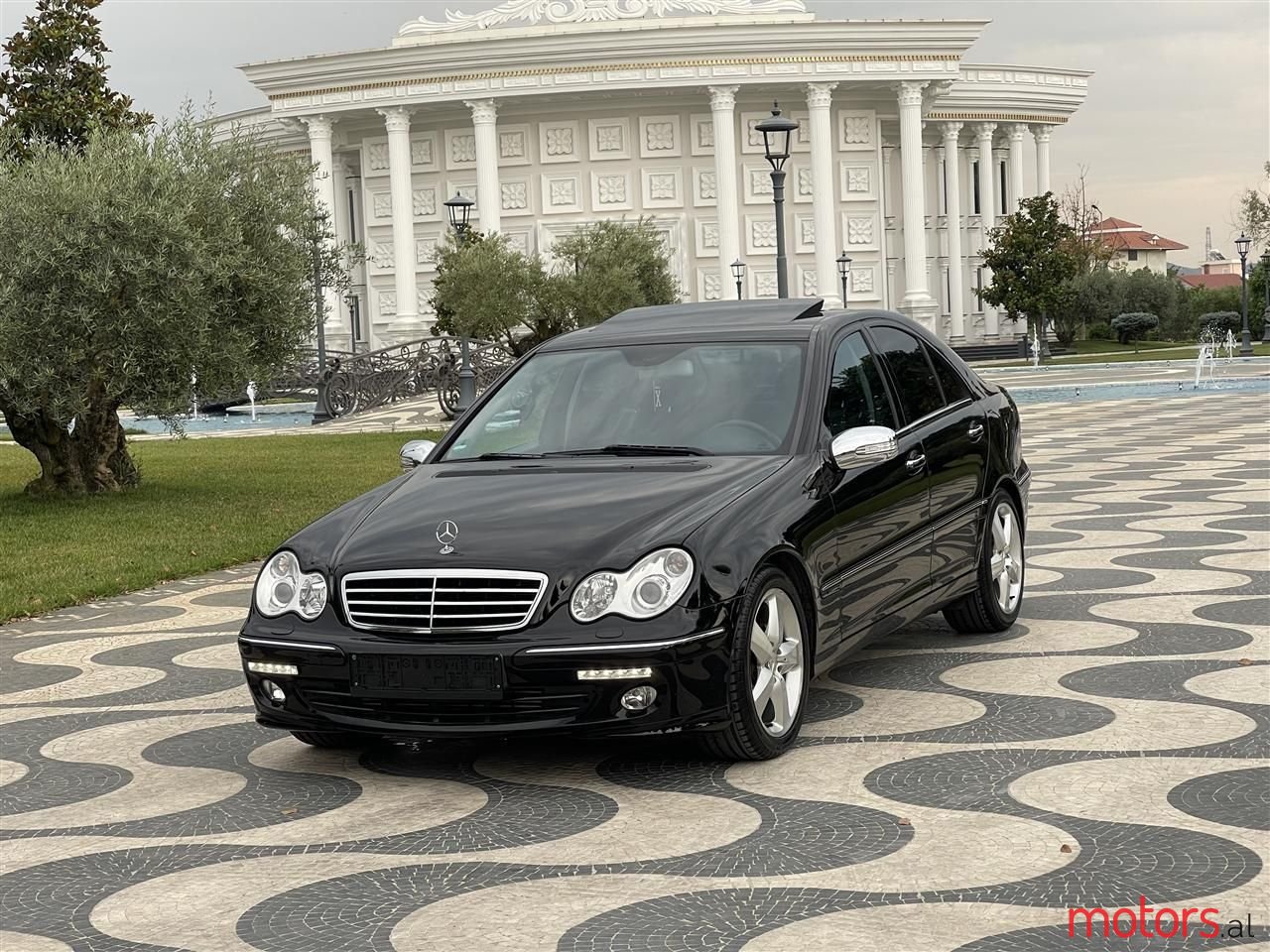 2005' Mercedes-Benz C 220 photo #5