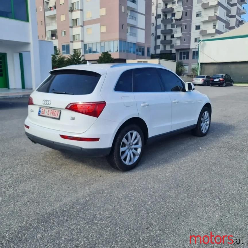 2010' Audi Q5 photo #6