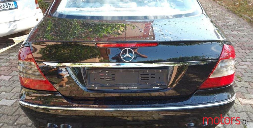 2007' Mercedes-Benz E 320 photo #2