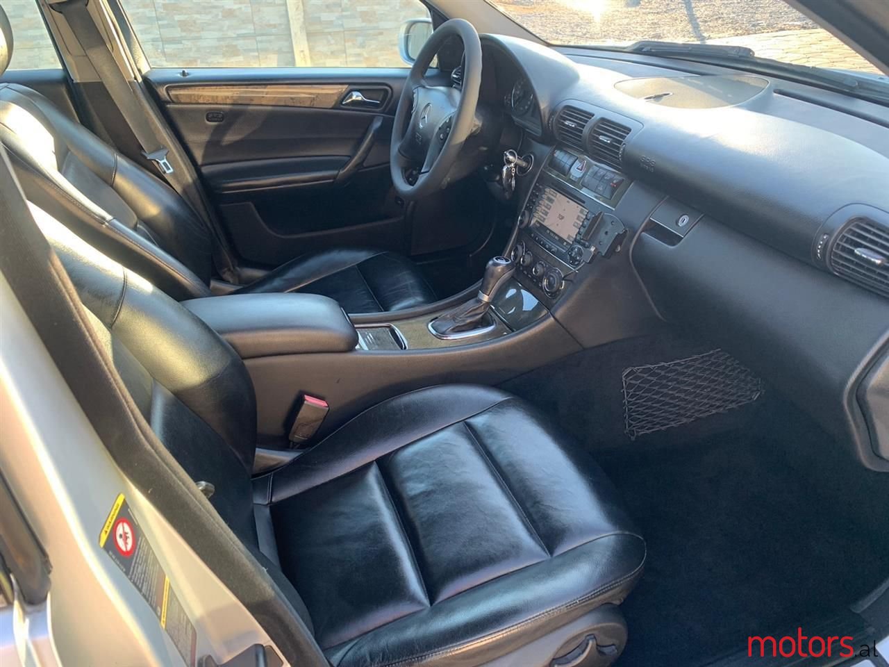 2006' Mercedes-Benz 220 photo #3