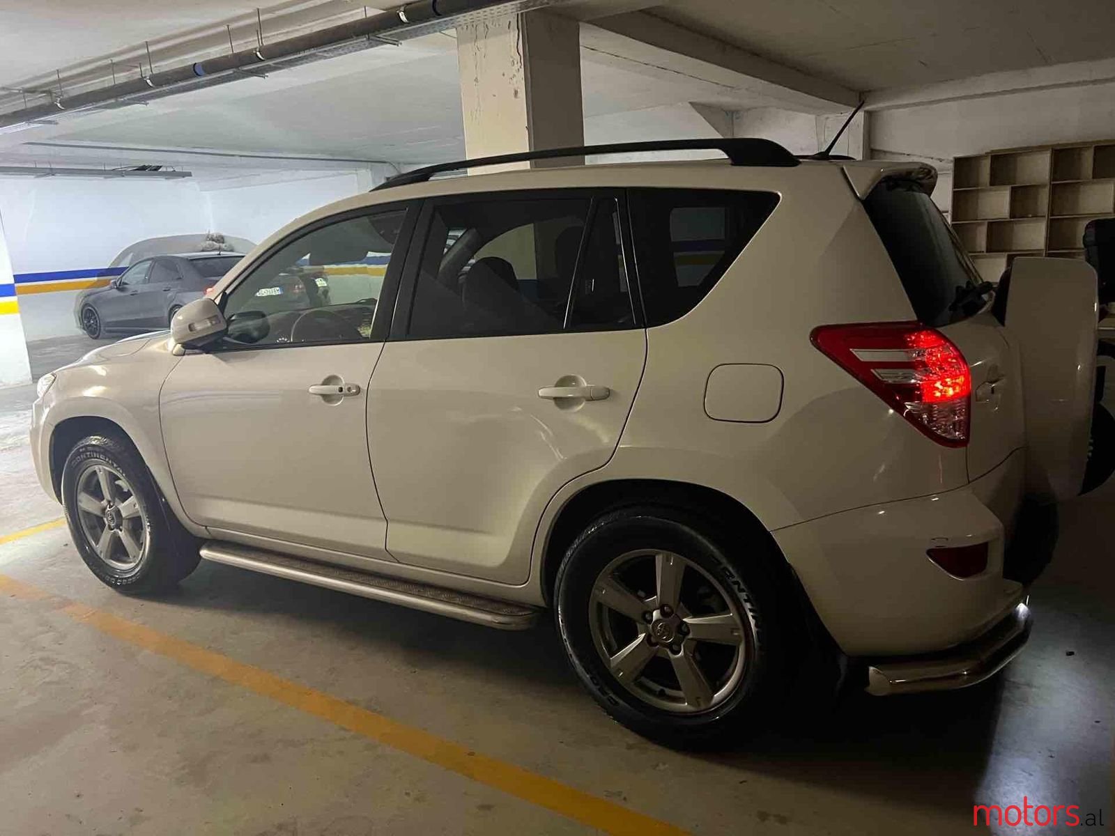 2012' Toyota RAV4 photo #2