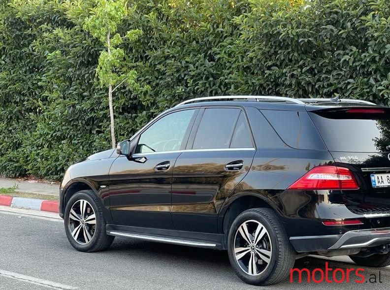 2012' Mercedes-Benz ML 350 photo #3