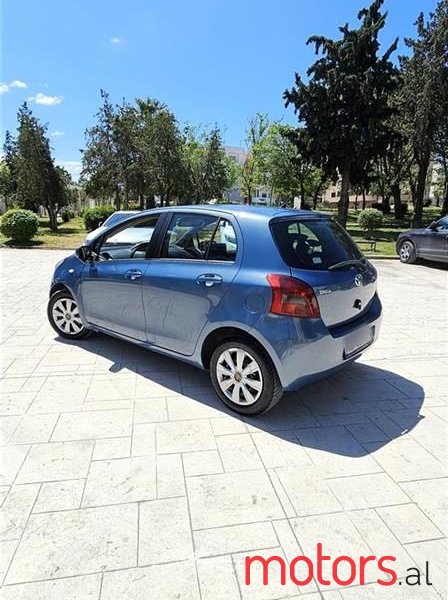 2007' Toyota Yaris photo #5