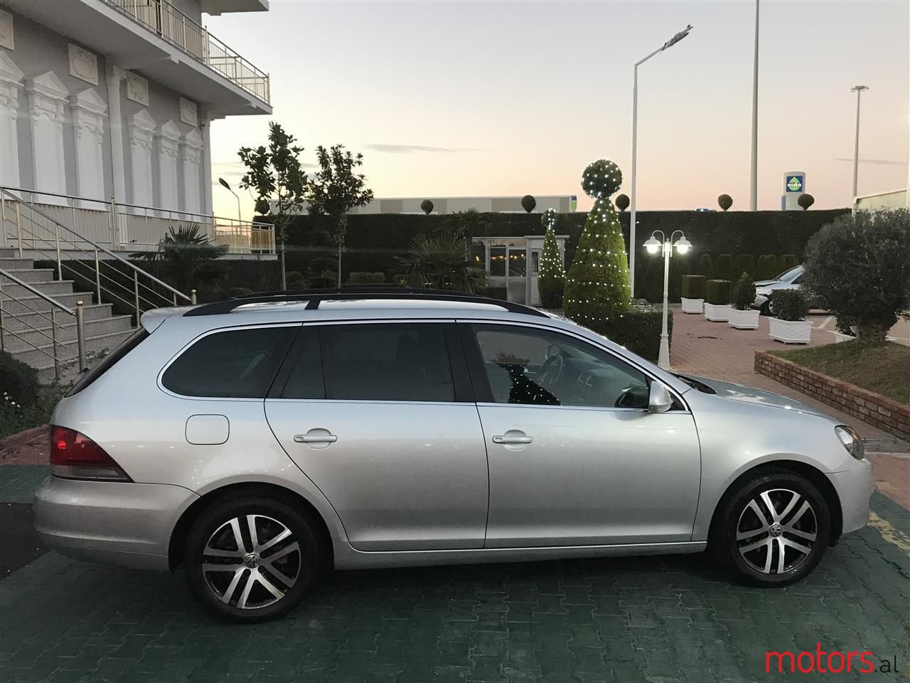 2012' Volkswagen Golf photo #4