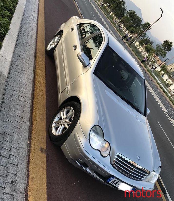 2002' Mercedes-Benz C 200 photo #3