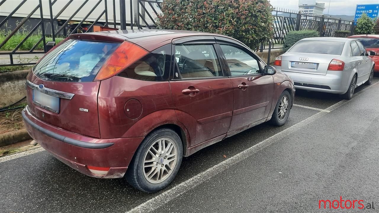 2003' Ford Focus photo #2