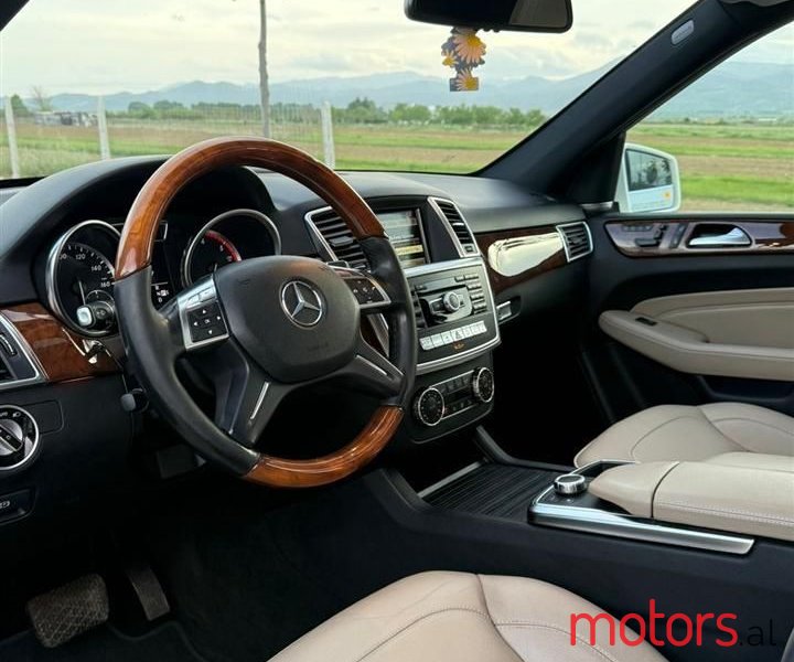 2013' Mercedes-Benz ML 350 photo #5