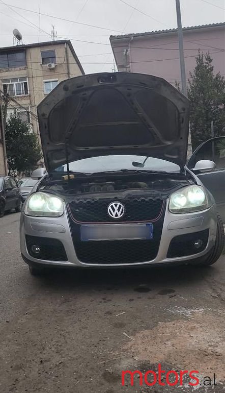 2007' Volkswagen Golf photo #2