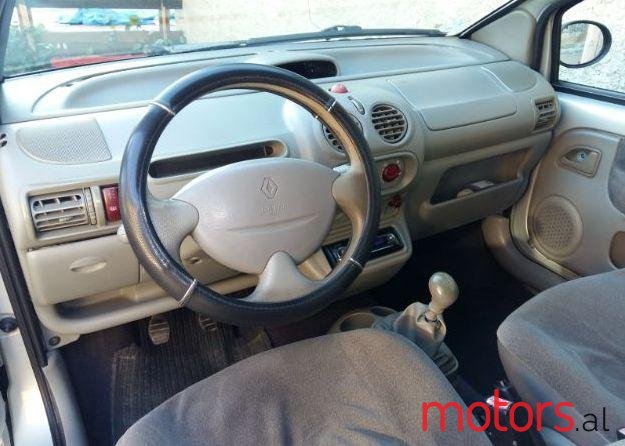 2002' Renault Twingo photo #1