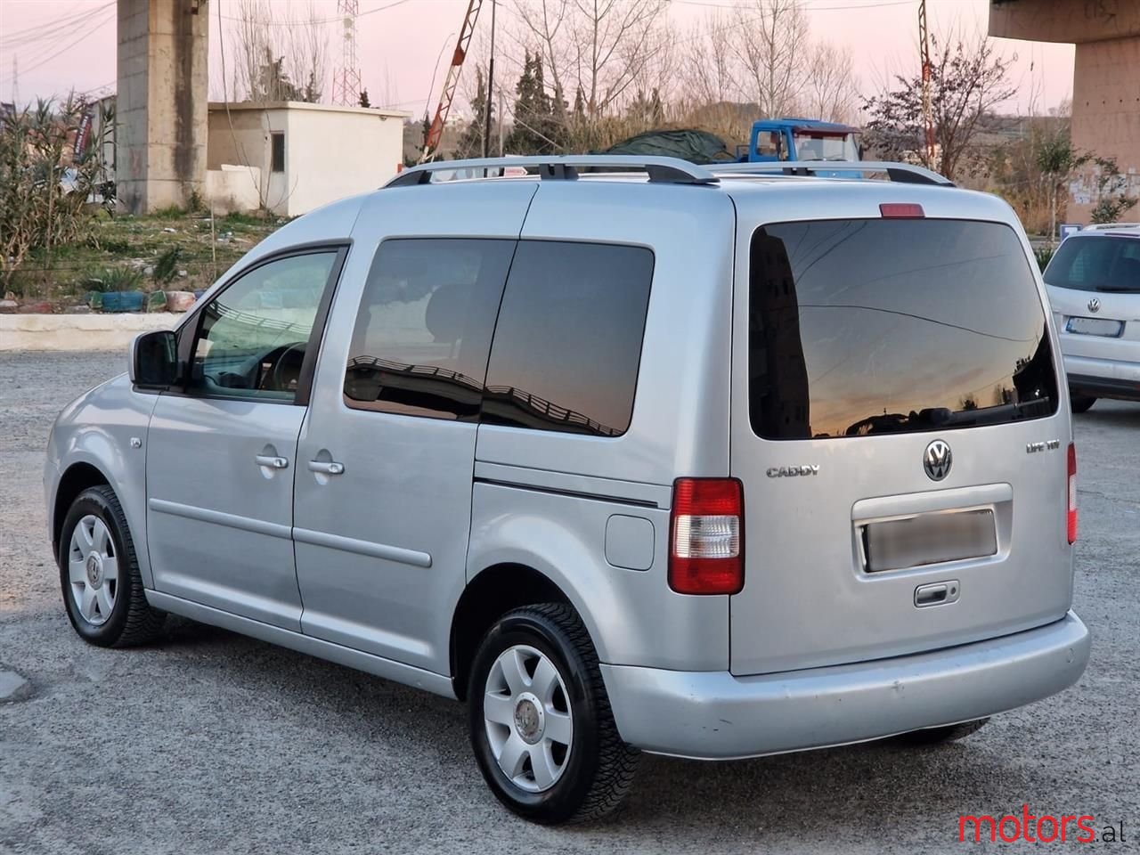 2008' Volkswagen Caddy photo #3