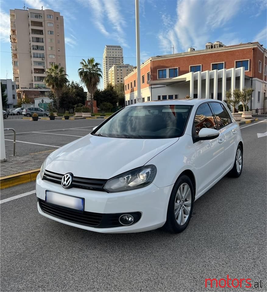 2012' Volkswagen Golf photo #1