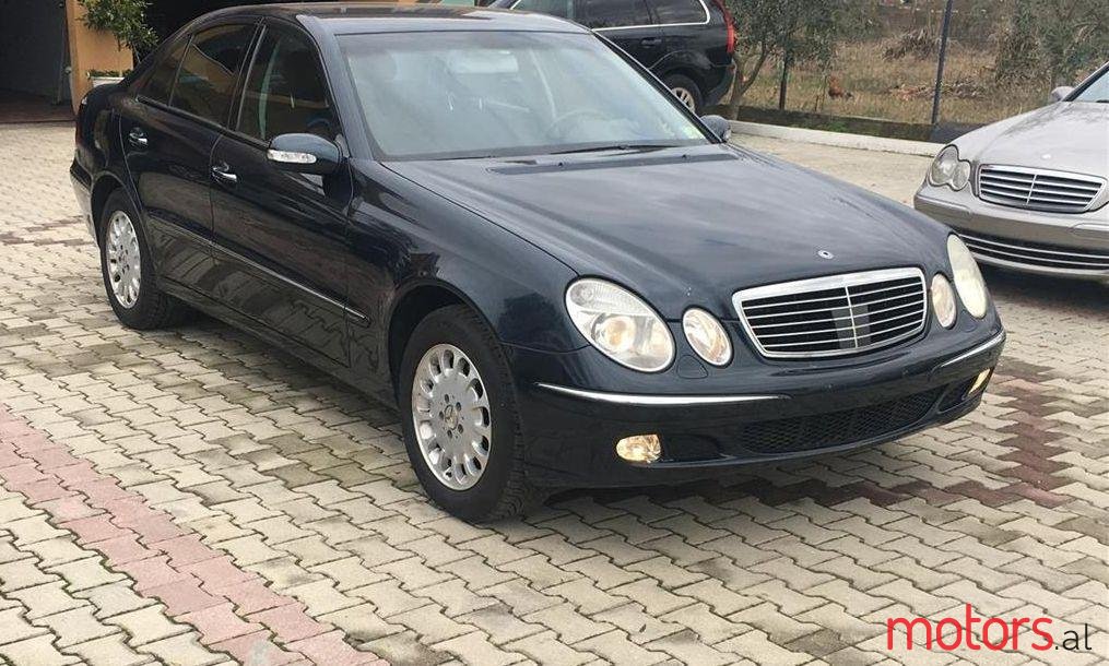 2003' Mercedes-Benz E 270 photo #1