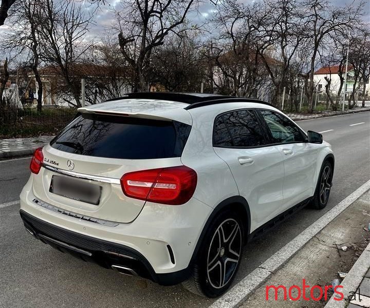2017' Mercedes-Benz GLA 200 photo #4