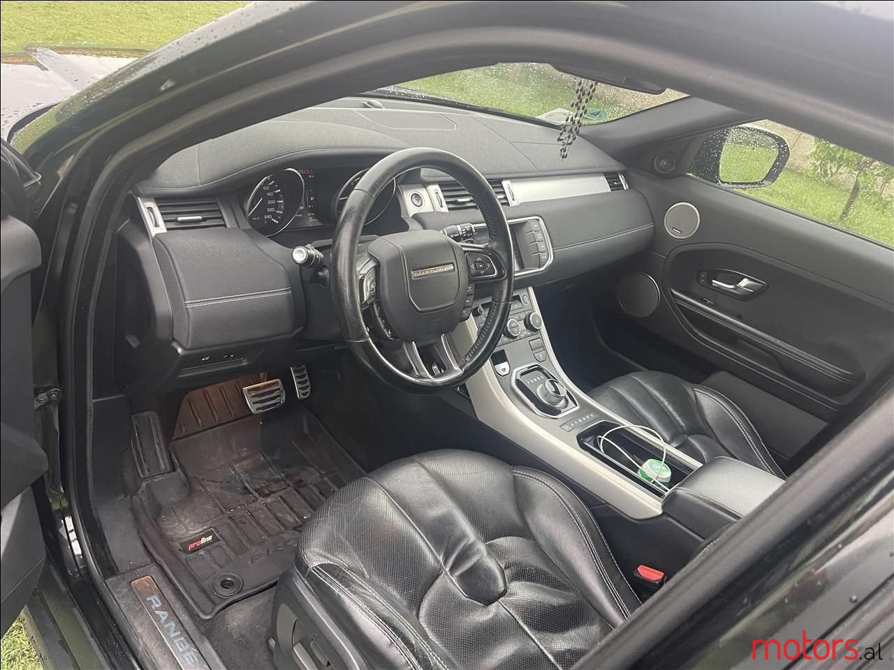 2012' Land Rover Range Rover Evoque photo #2