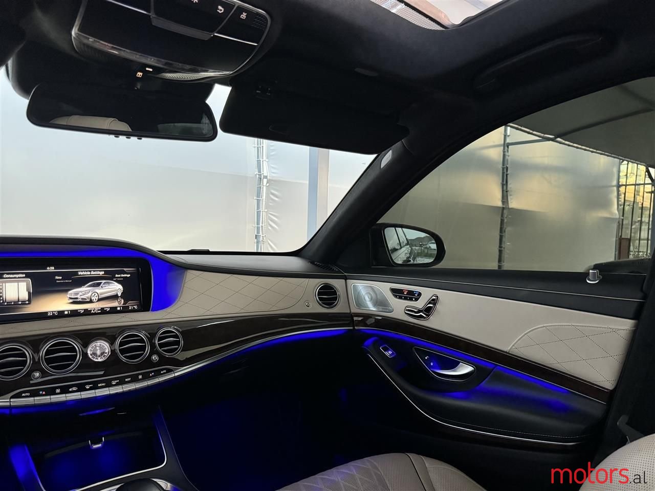 2015' Mercedes-Benz S 550 photo #3