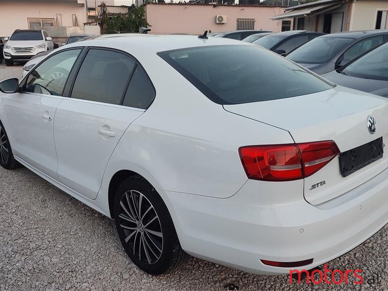 2015' Volkswagen Jetta photo #6