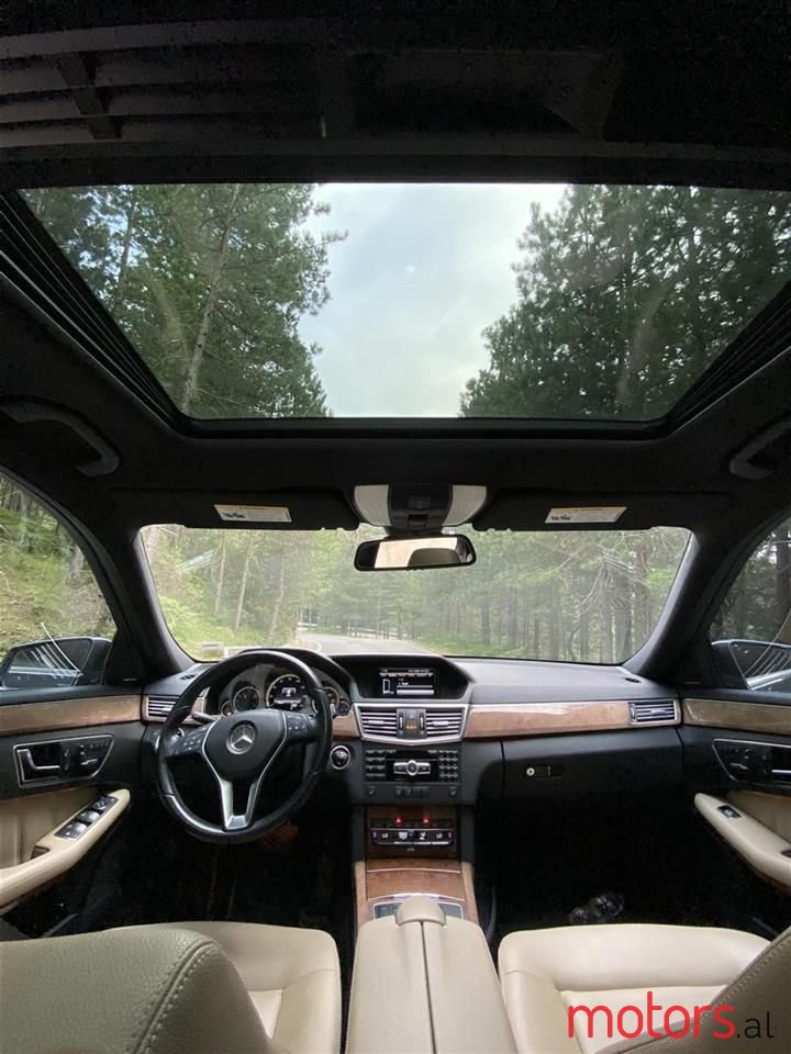 2013' Mercedes-Benz E 350 photo #5