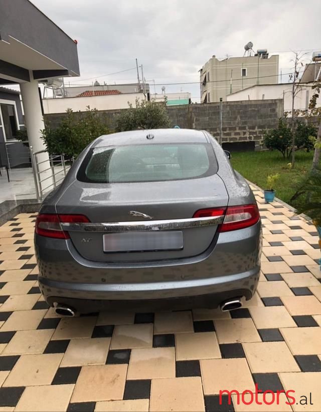 2008' Jaguar XF photo #4