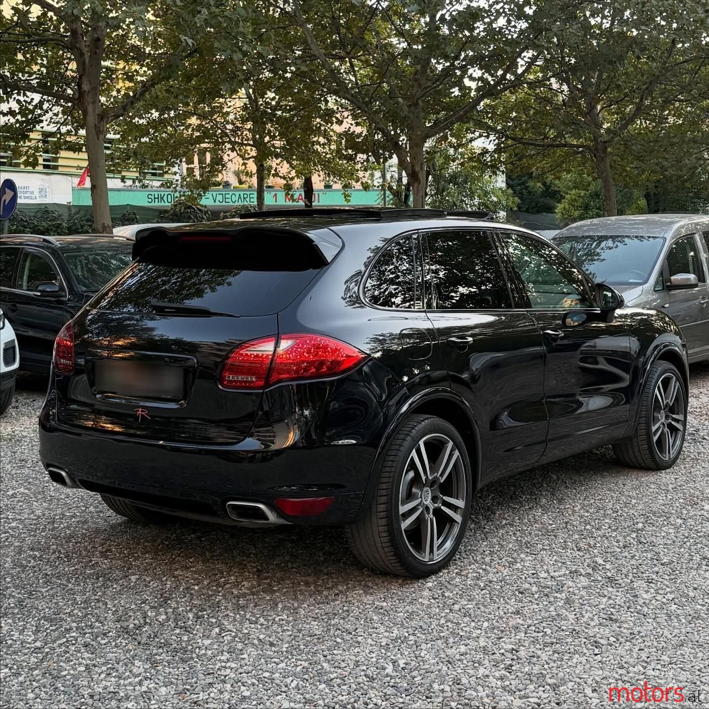2012' Porsche Cayenne photo #5