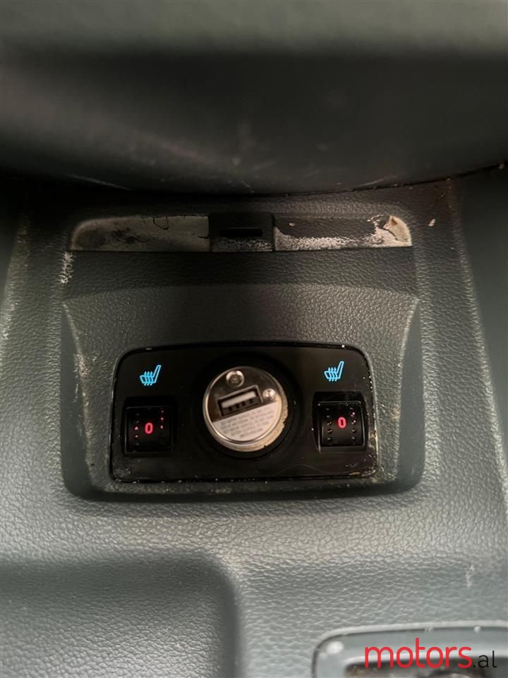 2011' Ford C-MAX photo #5