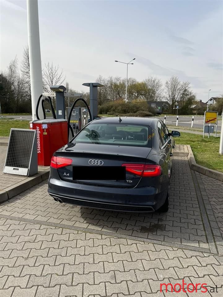 2013' Audi A4 photo #2