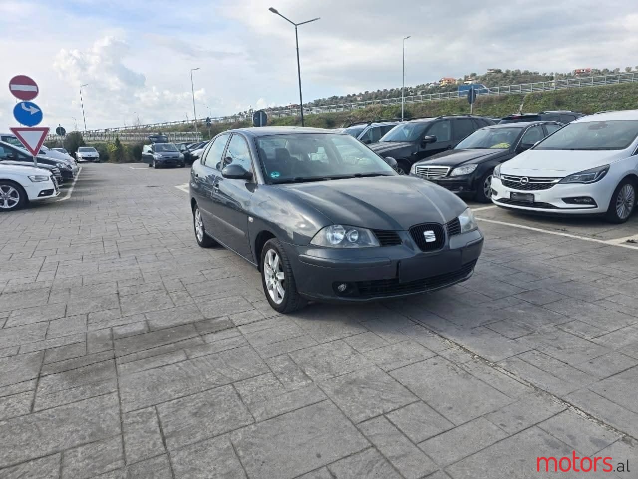 2007' SEAT Cordoba photo #1