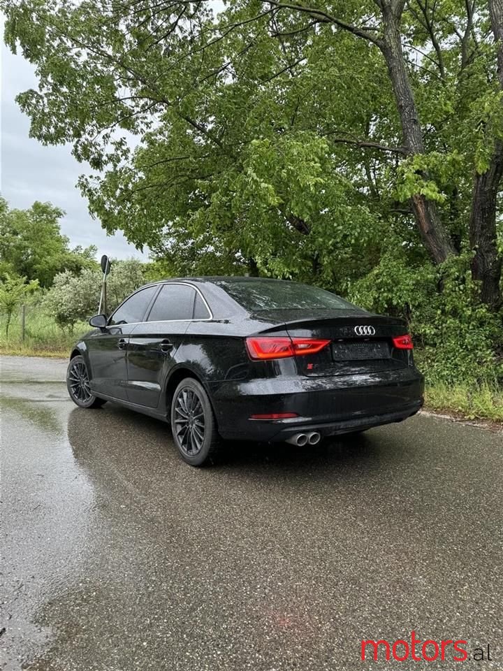 2013' Volkswagen Golf photo #5