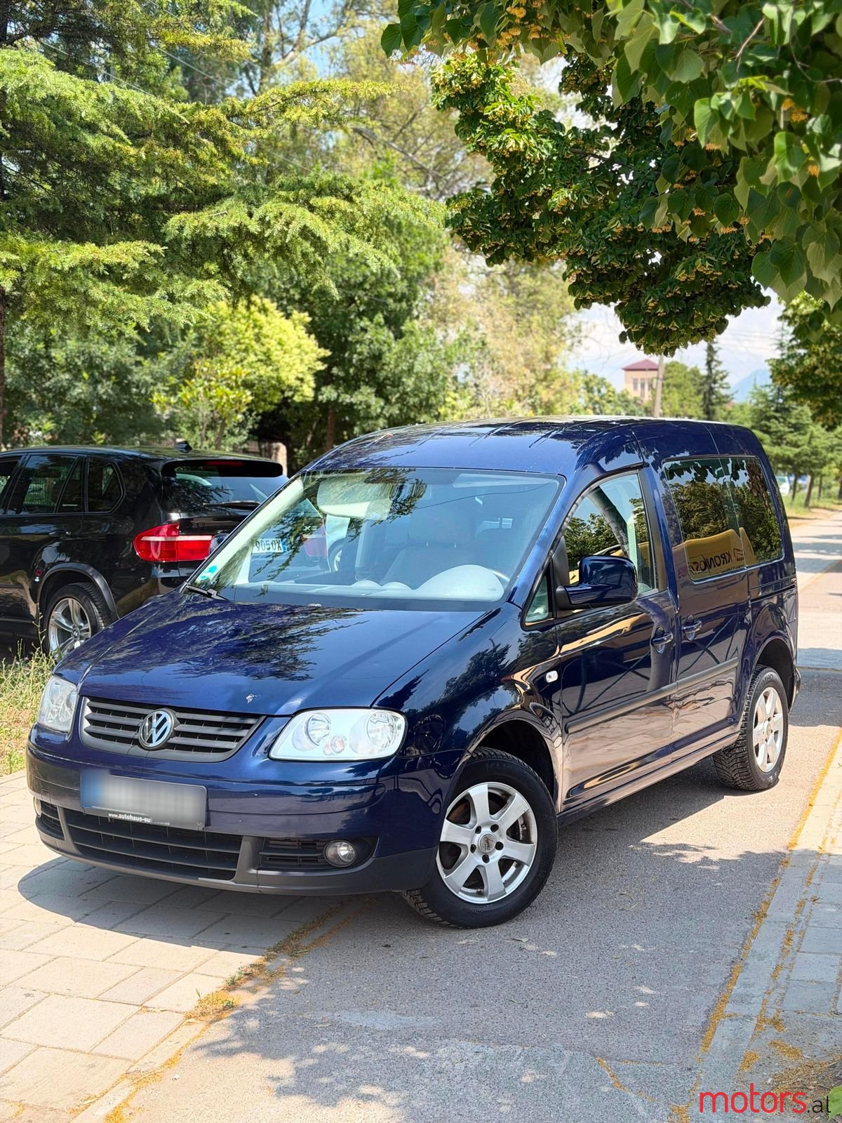 2007' Volkswagen Caddy photo #2