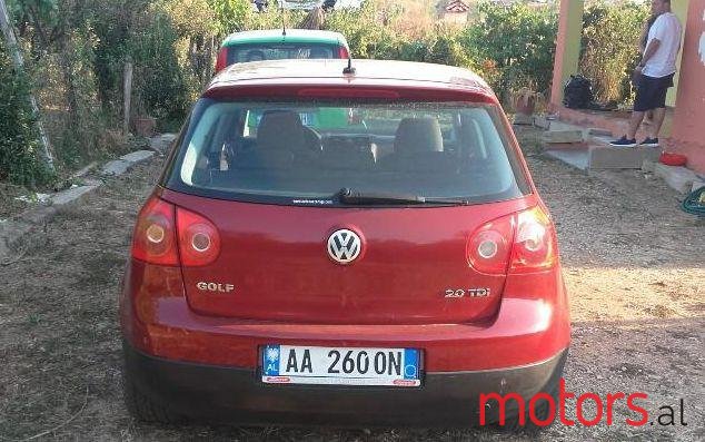 2005' Volkswagen Golf photo #1