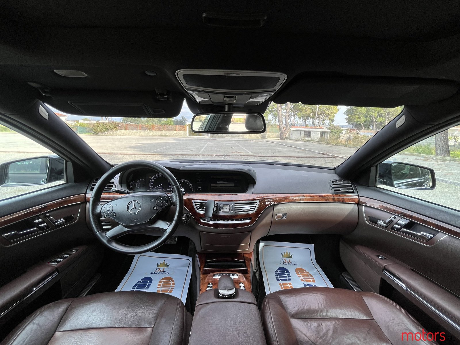 2010' Mercedes-Benz S 300 photo #3