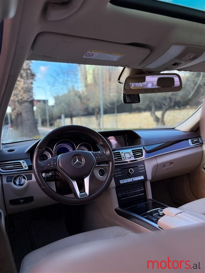 2015' Mercedes-Benz E 220 photo #6