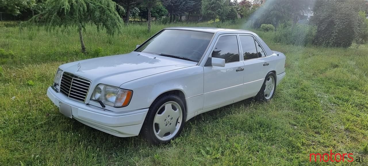 1993' Mercedes-Benz E 500 photo #5