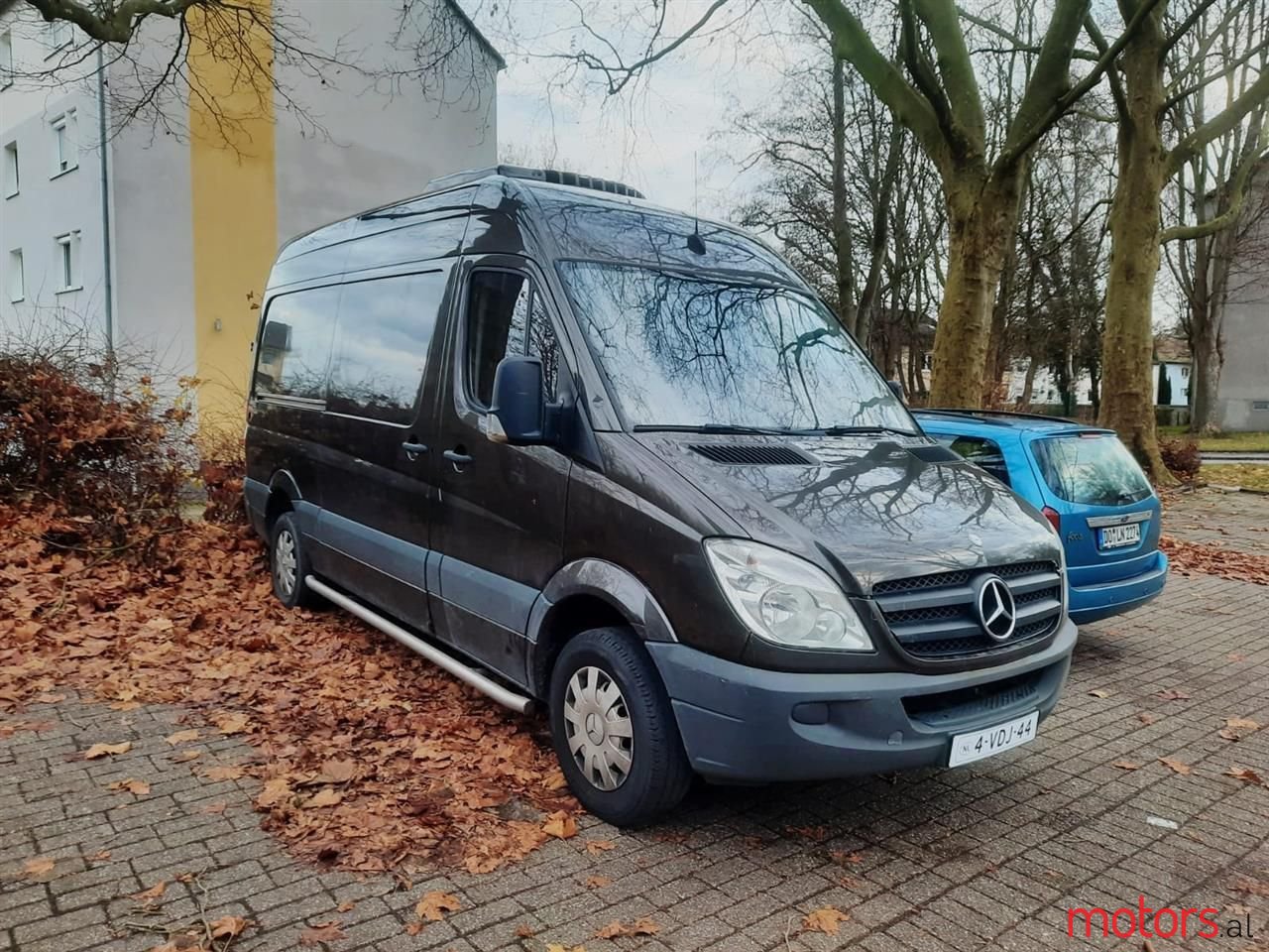 2010' Mercedes-Benz Sprinter photo #1