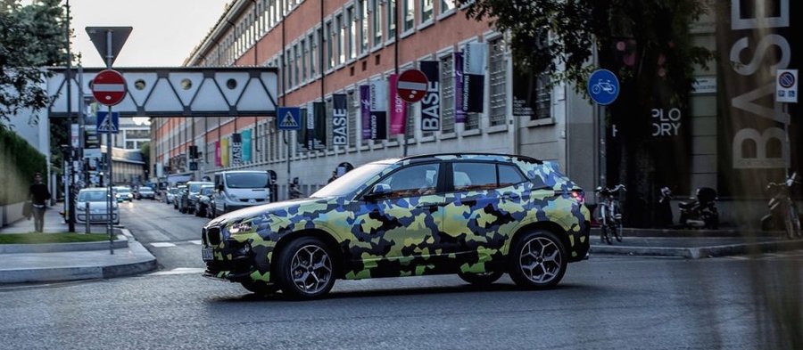 Camouflaged BMW X2 snapped at Milano Fashion Show