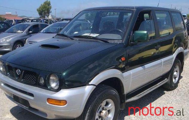 1999' Nissan Terrano photo #2