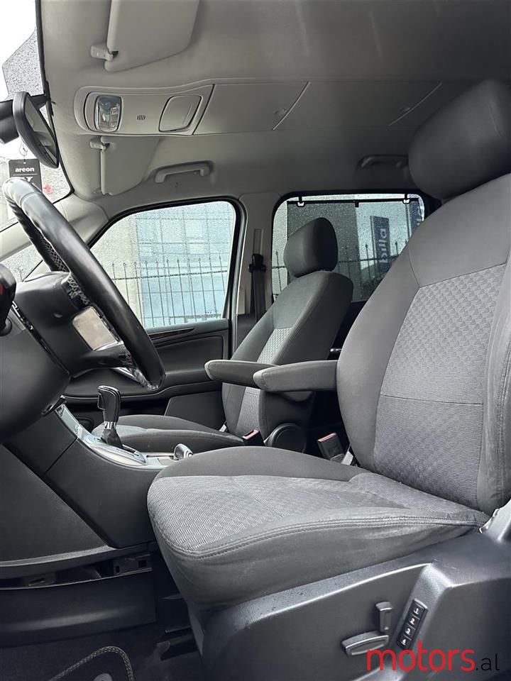 2010' Ford Galaxy photo #2