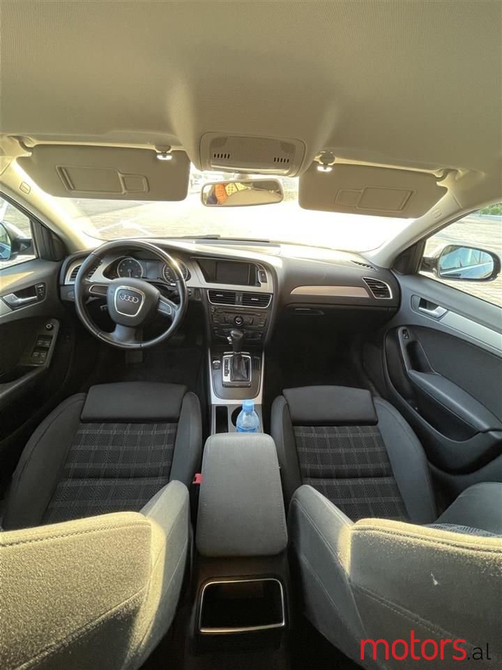 2010' Audi A4 photo #6