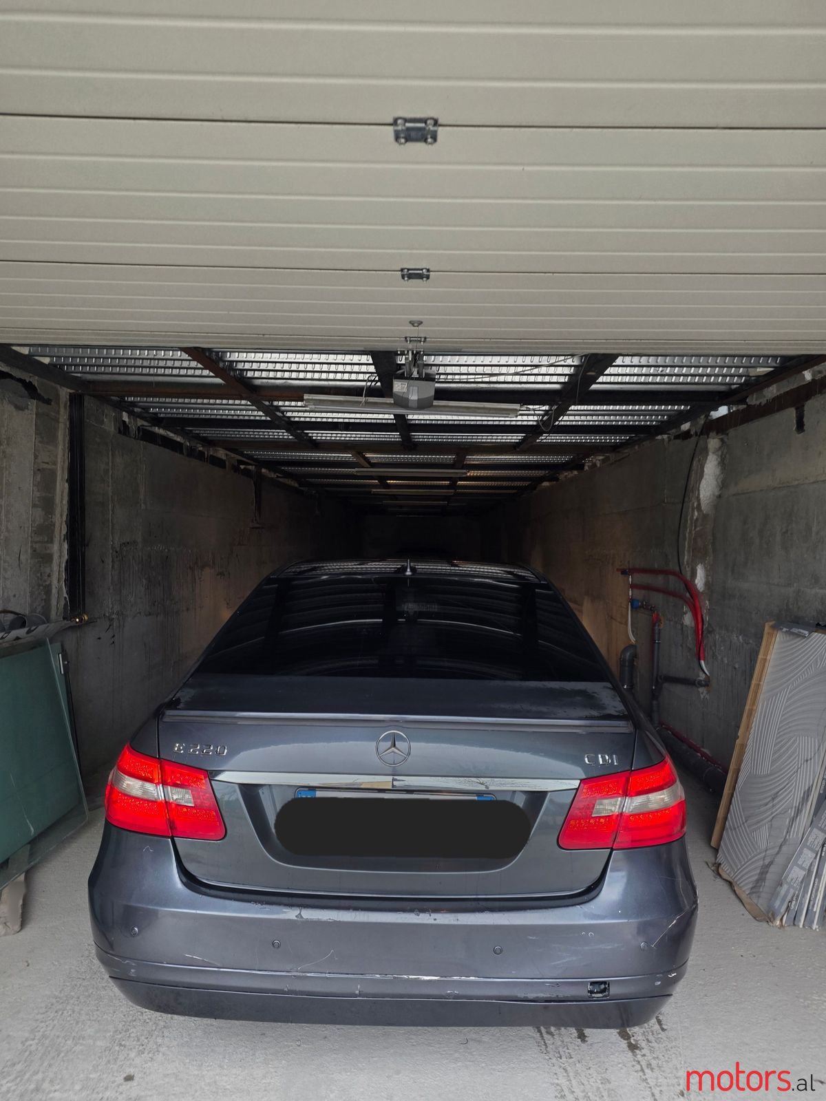 2010' Mercedes-Benz E 220 photo #4