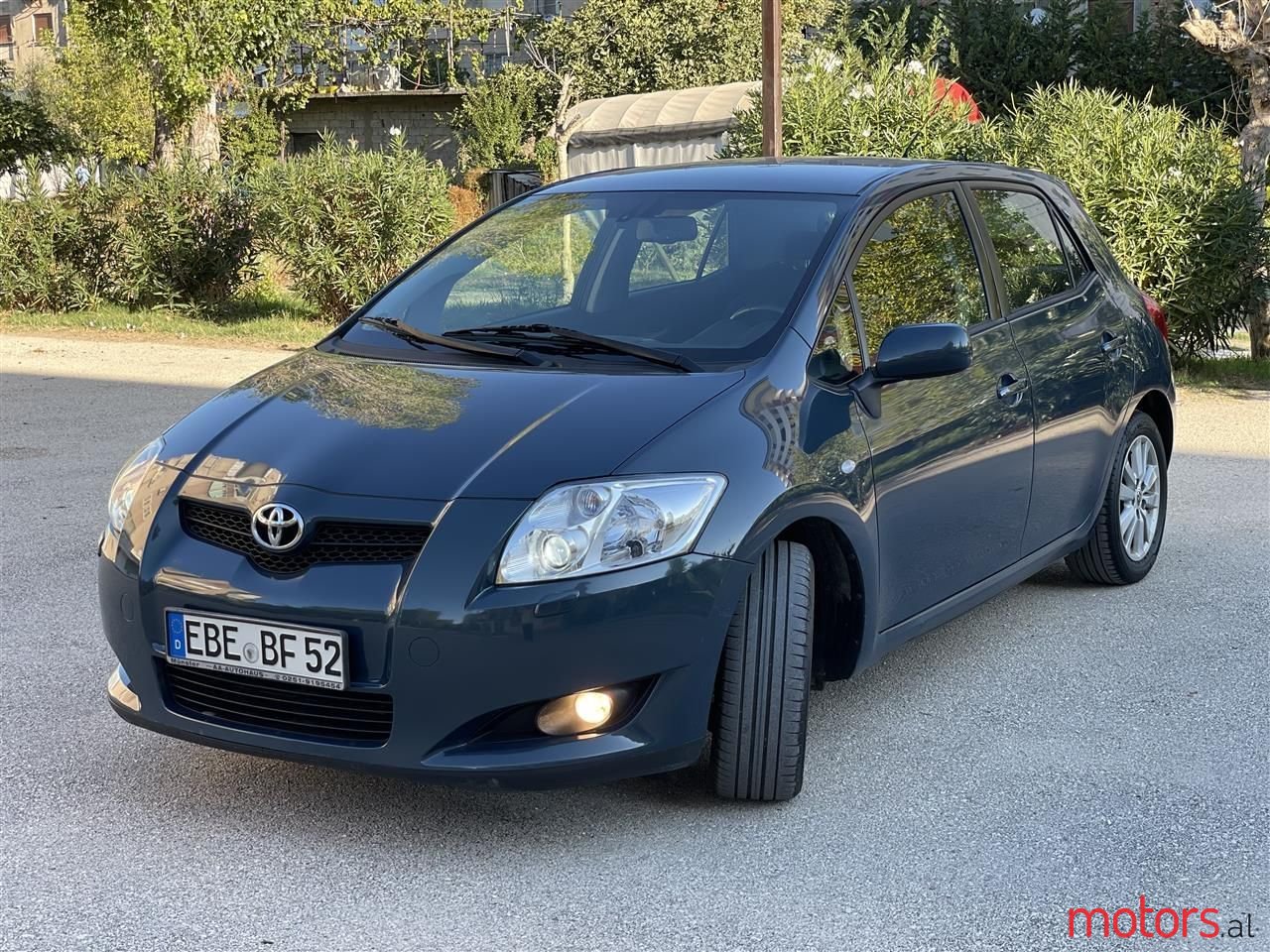 2007' Toyota Auris photo #1