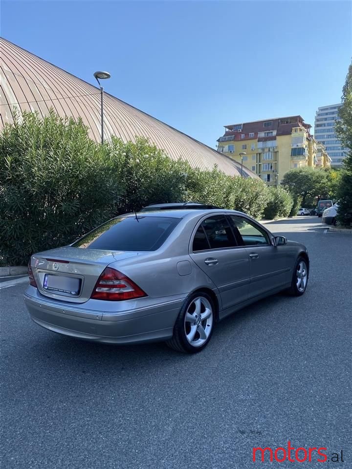 2005' Mercedes-Benz C 220 photo #4