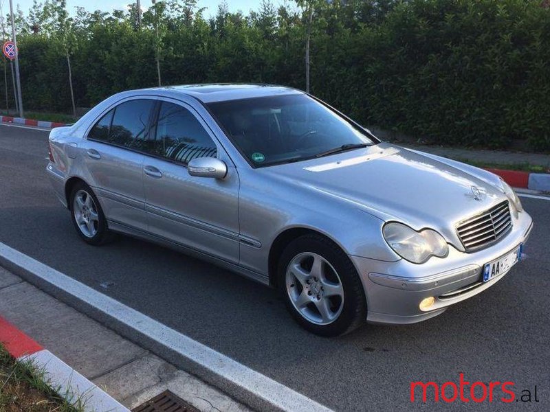 2004' Mercedes-Benz C 200 photo #1