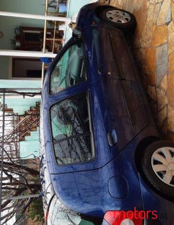 2002' Renault Clio photo #1