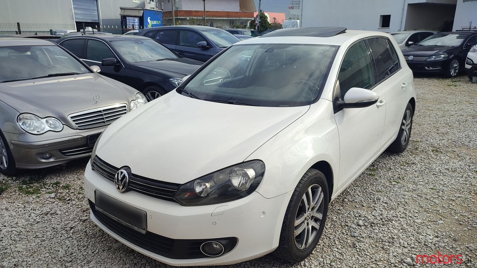 2012' Volkswagen Golf photo #1