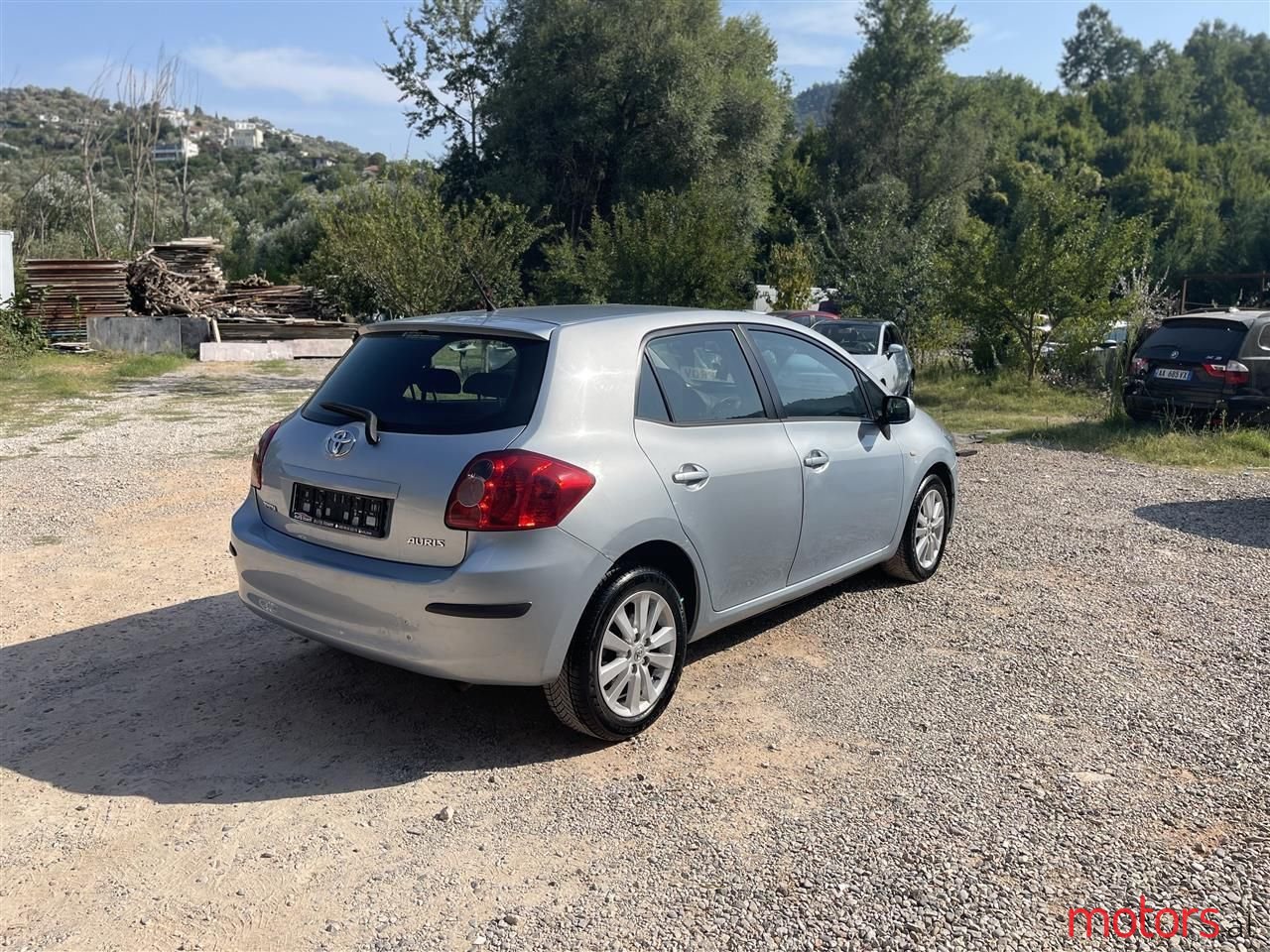 2008' Toyota Auris photo #2