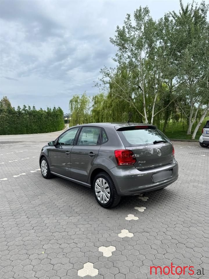 2010' Volkswagen Polo photo #3