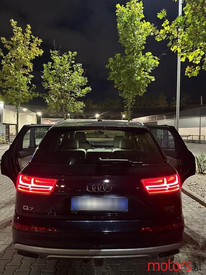 2017' Audi Q7 photo #3