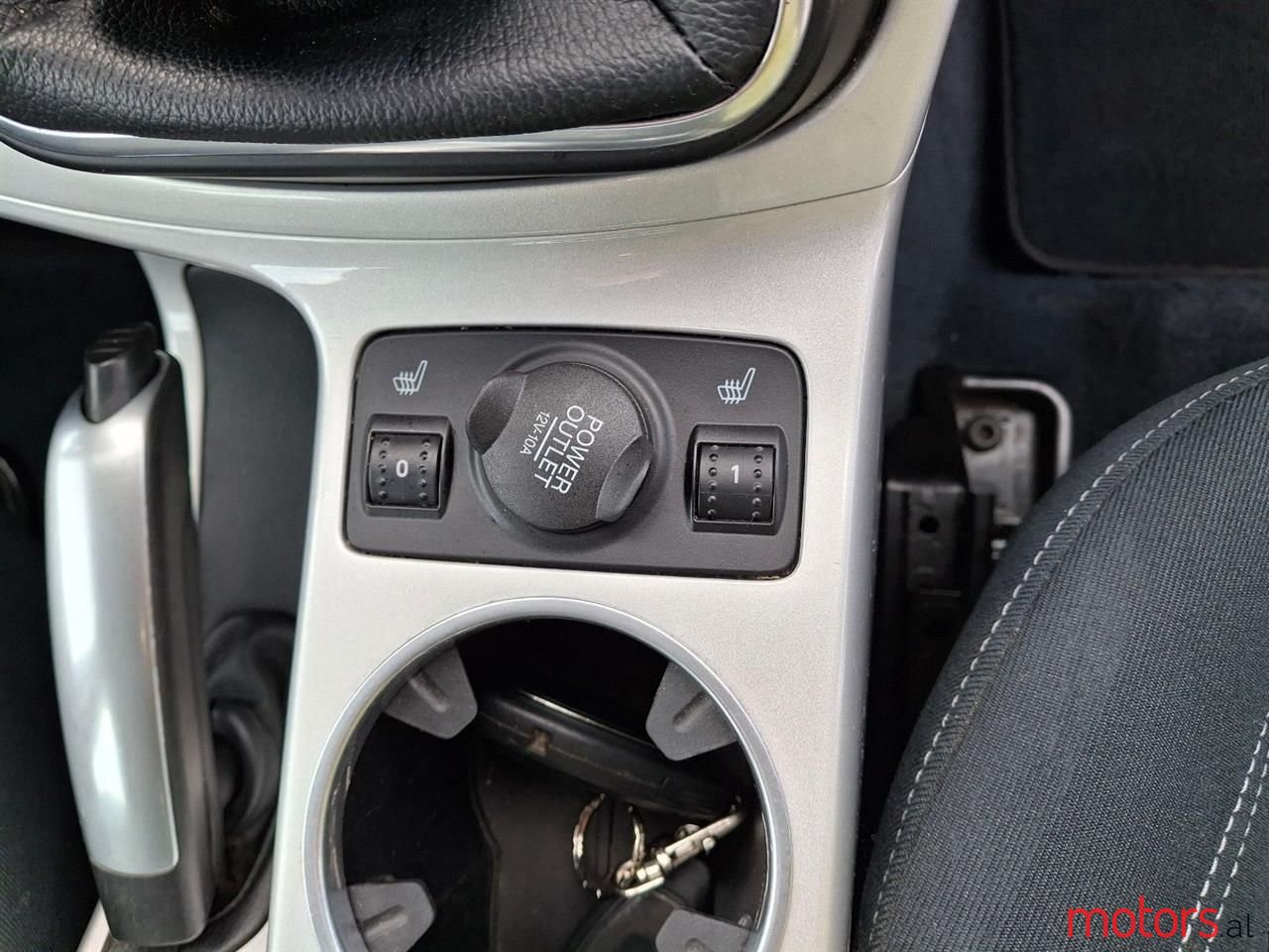 2011' Ford C-MAX photo #3