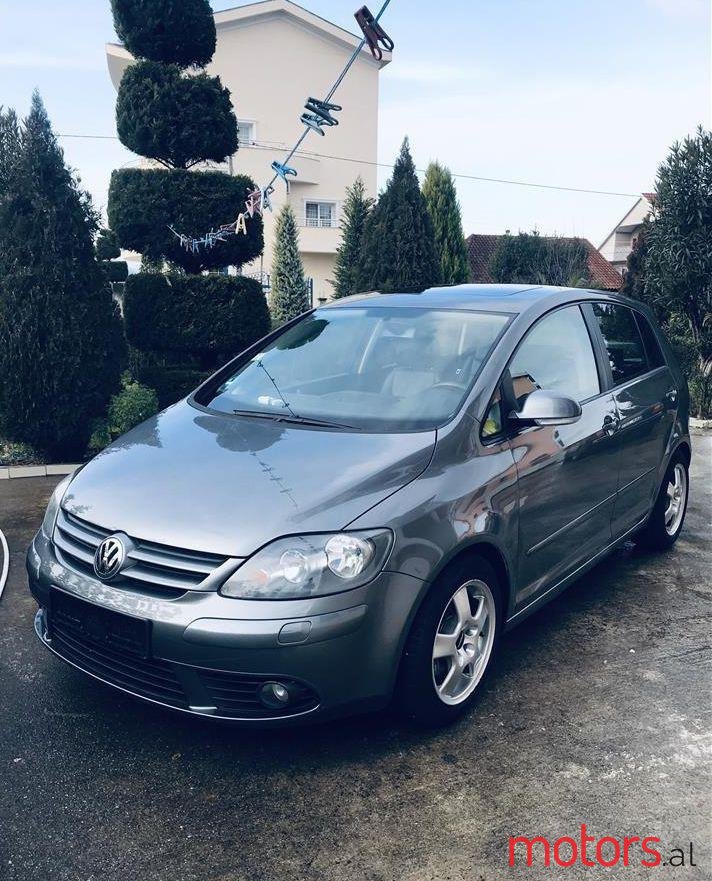 2005' Volkswagen Golf Plus photo #1