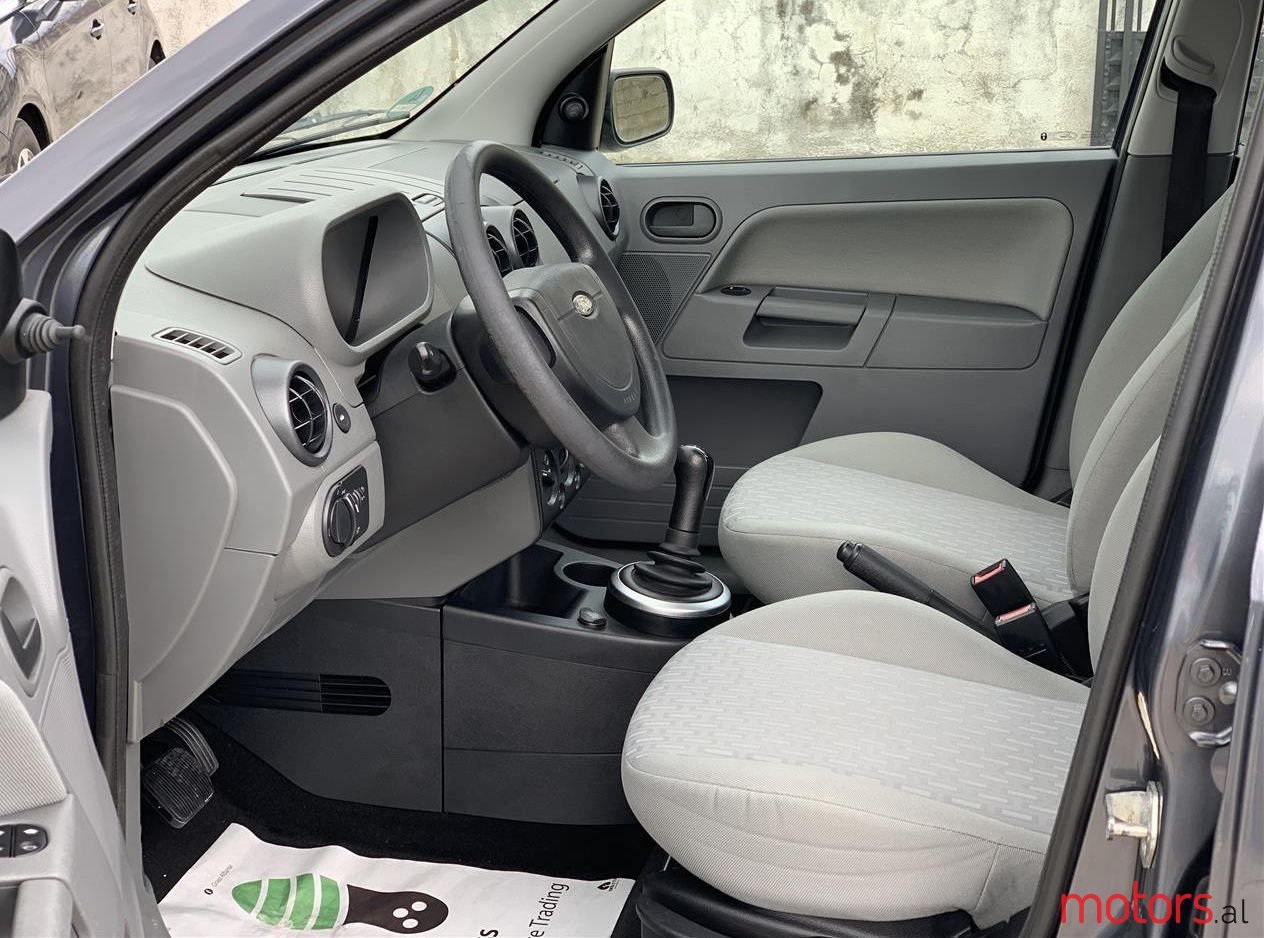 2005' Ford Fusion photo #3