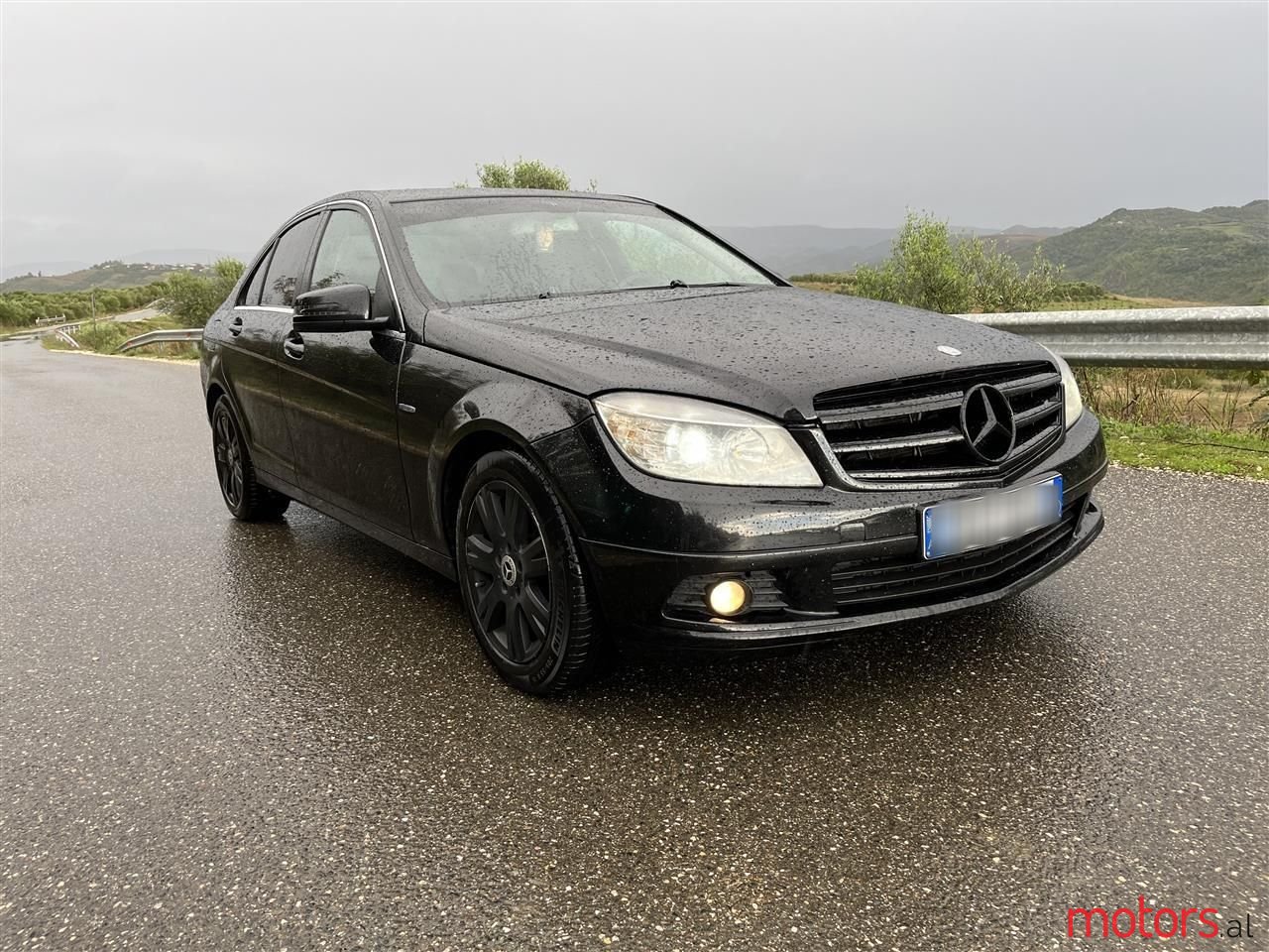 2010' Mercedes-Benz C 200 photo #3